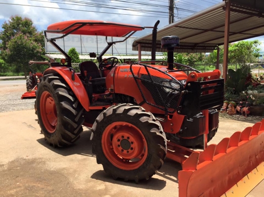 ขายรถไถ Kubota M7040 (4WD) พร้อมดันหน้า ผานบุกเบิกช้าง รถพร้อมใช้งานครับ ขายรถไถ Kubota M7040 (4WD) พร้อมดันหน้า ผานบุกเบิกช้าง รถพร้อมใช้งานครับ