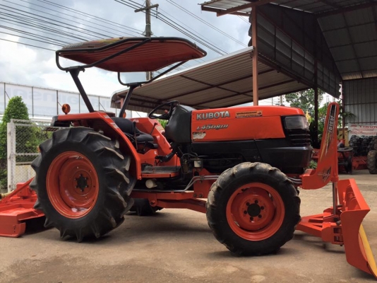 ขายรถไถKubota L4508DI (4WD) พร้อมใบมีดหน้าและเครื่องตัดหญ้าLCSใหม่1.4ม.รถพร้อมใช้งาน