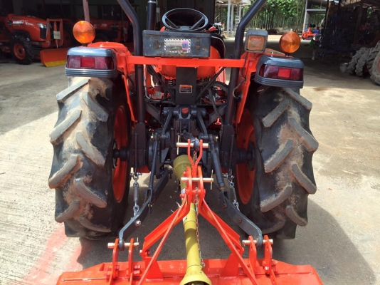 ขายรถไถKubota L3408 (4WD) พร้อมใบมีดหน้าคานบนและเครื่องตัดหญ้าLCSใหม่ รถพร้อมใช้งาน