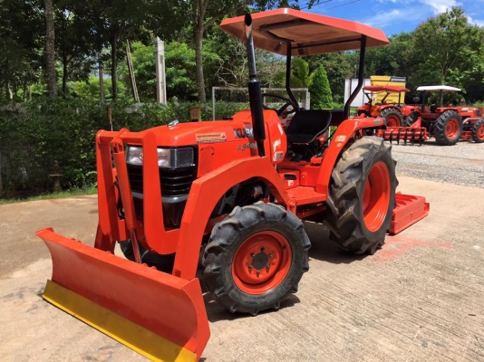 ขายรถไถKubota L3408 (4WD) พร้อมใบมีดหน้าคานบนและเครื่องตัดหญ้าLCSใหม่ รถพร้อมใช้งาน
