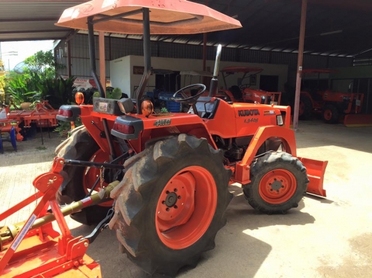 ขายรถไถKubota L3408 (4WD) พร้อมใบมีดหน้าคานบนและเครื่องตัดหญ้าLCSใหม่ รถพร้อมใช้งาน ขายรถไถKubota L3408 (4WD) พร้อมใบมีดหน้าคานบนและเครื่องตัดหญ้าLCSใหม่ รถพร้อมใช้งาน