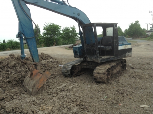 ขายKOMATSU10HT สภาพสวยพร้อมใช้งเครื่องดี ช่วงล่างดี ใบเเทร้กเต็ม ราคาต่อรองได้