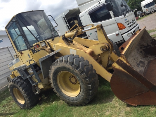 รถตักล้อยาง KOMATSU WA 180-3A เก่านอก
