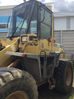 รถตักล้อยาง KOMATSU WA 180-3A เก่านอก