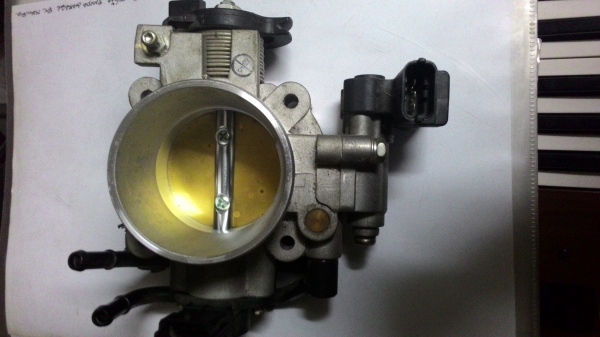 ขายลิ้นปีกผีเสื้อของ ฮุนได โซนาต้าครับ ปี 2000-2006 ครับ