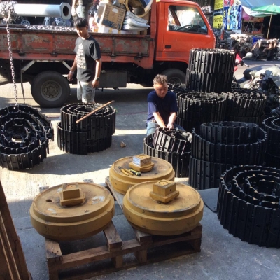 อะไหล่แบ็คโฮนำเข้าเอง ราคาถูก ปลีก/ส่ง