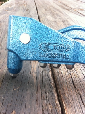 คีมย้ำรีเวท LOBSTER HR-002A