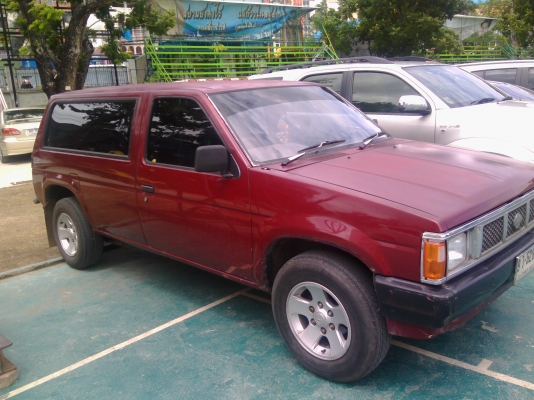 ขาย nissan big m แวนเครื่องเบนซิน