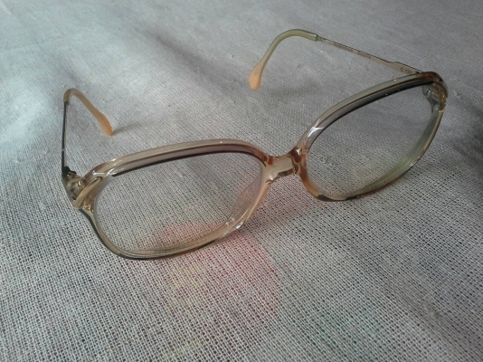 แว่นตาเทพเจ้าของชาวเยอรมัน Rodenstock Grazilla