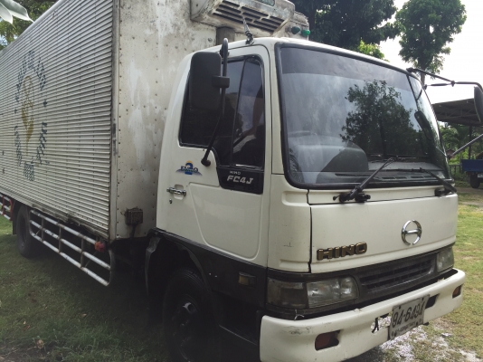 ขาย6ล้อ ตู้เย็น FC4JJ ปี44 เครื่อง 165แรง เทอร์โบอินเตอร์. ยาว 5.50 เมตร ขาย6ล้อ ตู้เย็น FC4JJ ปี44 เครื่อง 165แรง เทอร์โบอินเตอร์. ยาว 5.50 เมตร