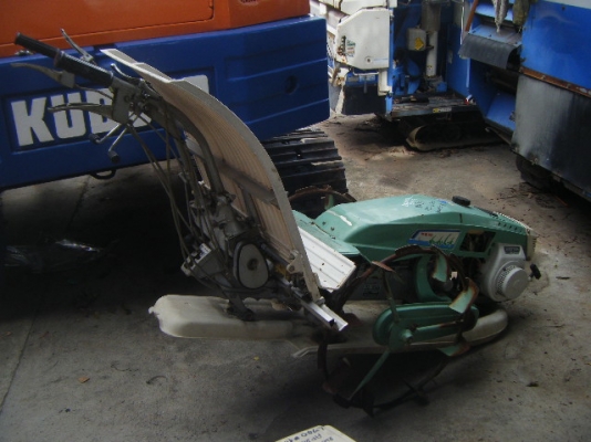 รถดำนา 2 แถว รถดำนา 2 แถว