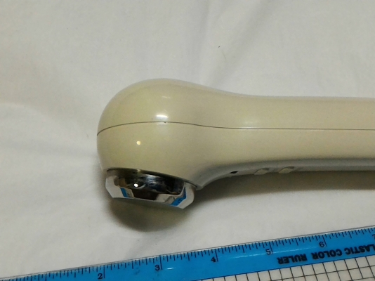 เครื่องนวดด้วยคลื่นความถี่สูงอุลตร้าโซนิก คือใช้เป็นตัวส่งผ่านของตัวที่เราต้องการทาบนผิวหนังให้ทำงานได้ดีขึ้น