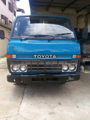 Toyota ไดน่า 4 ล้อเกียร์กระปุก