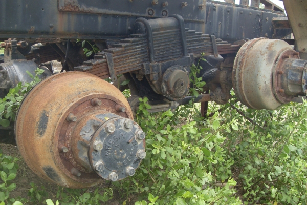 * ขายช่วงล่าง นิสสันUD 1เพลา สภาพสวย ขาย 90,000.-