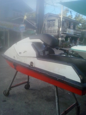 ขายเรือยืนคาวาชากิ650เก่านอกตามสภาพ