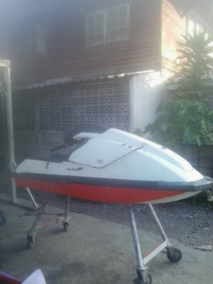 ขายเรือยืนคาวาชากิ650เก่านอกตามสภาพ