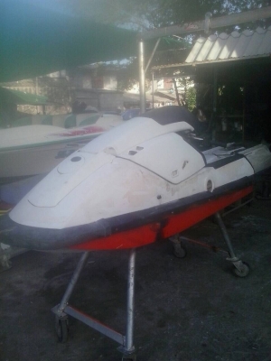 ขายเรือยืนคาวาชากิ650เก่านอกตามสภาพ