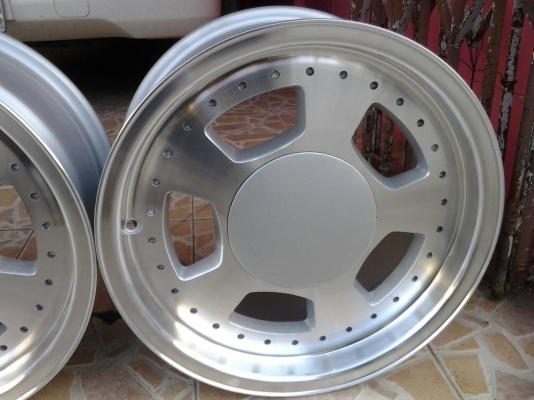 ขอบ 15x7 / 4x100 off25 ทำสี ปัดเงาใหม่แล้ว vip ไม่ควรพลาด 5500 ส่งได้