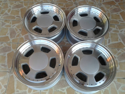 ขอบ 15x7 / 4x100 off25 ทำสี ปัดเงาใหม่แล้ว vip ไม่ควรพลาด 5500 ส่งได้