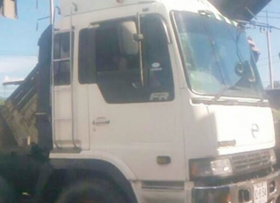 HINO PROFIA 320 HP P11C รถบรรทุกสิบสองล้อ 2 เพลา กระบะดั๊มพ์เหล็ก 12 ตันคอกสูงเกษตรของสามมิตรลอนเฉียง มีระบบลากพ่วง เครื่องยนต์แรงดีแน่นดีไม่มีเยิ้ม ภายในห้องเก๋งสะอาดสวยคอนโซลครบ แอร์เย็น พวงมาลัยเพาเวอร์ ระบบเบรคทริ๊ปฟี้ครบครัน ช่วงล่างใหญ่แน่นดีคัชซีสว