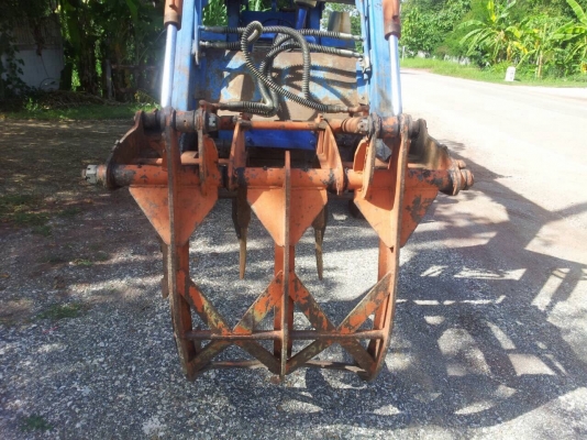 ขายรถไถฟอร์ด 5500 ติดคีบ KK เอกสารเล่มทะเบียนครบ สภาพพร้อมใช้งาน ขายรถไถฟอร์ด 5500 ติดคีบ KK เอกสารเล่มทะเบียนครบ สภาพพร้อมใช้งาน