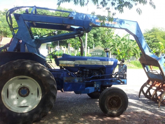 ขายรถไถฟอร์ด 5500 ติดคีบ KK เอกสารเล่มทะเบียนครบ สภาพพร้อมใช้งาน ขายรถไถฟอร์ด 5500 ติดคีบ KK เอกสารเล่มทะเบียนครบ สภาพพร้อมใช้งาน