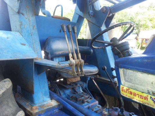 ขายรถไถฟอร์ด 5500 ติดคีบ KK เอกสารเล่มทะเบียนครบ สภาพพร้อมใช้งาน ขายรถไถฟอร์ด 5500 ติดคีบ KK เอกสารเล่มทะเบียนครบ สภาพพร้อมใช้งาน