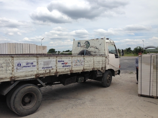 หกล้อ ฮีโน้ 779 ห้างเเท้ ช่วงยาว5.50ม สภาพพร้อมใช้งาน ทะเบียนพร้อมโอน หกล้อ ฮีโน้ 779 ห้างเเท้ ช่วงยาว5.50ม สภาพพร้อมใช้งาน ทะเบียนพร้อมโอน