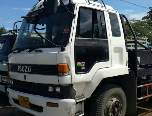 หัวลาก อีซูซุ 2เพา CXG 320 แรง สภาพดีพร้อมใช้งาน ทะเบียนพร้อมโอน