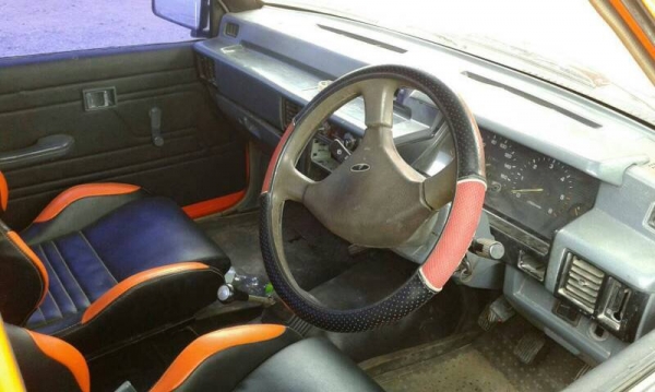 Mitsubishi cyclone L200 สีส้มพร้อมลุย Mitsubishi cyclone L200 สีส้มพร้อมลุย