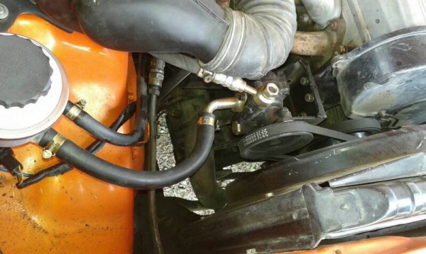 Mitsubishi cyclone L200 สีส้มพร้อมลุย Mitsubishi cyclone L200 สีส้มพร้อมลุย