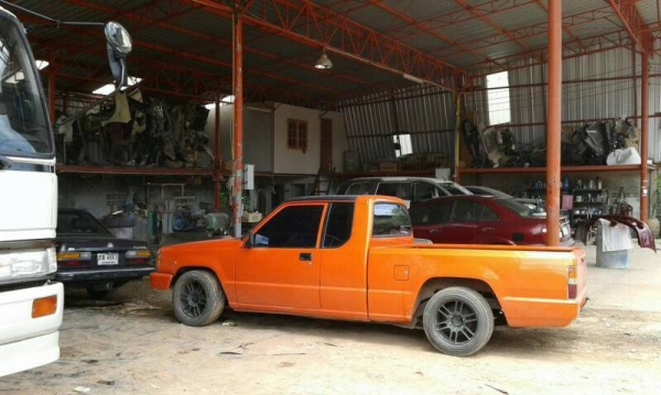 Mitsubishi cyclone L200 สีส้มพร้อมลุย Mitsubishi cyclone L200 สีส้มพร้อมลุย