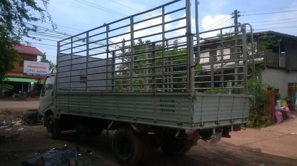 ขาย 6 ล้อ HINO FB2WGLA ยาว 5.50 เมตร เครื่อง WO4D 120 แรงม้า คัสซีสวยตลอดเส้น แอร์เย็น ยางเต็ม ทะเบียนพร้อมโอนครับ