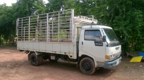 ขาย 6 ล้อ HINO FB2WGLA ยาว 5.50 เมตร เครื่อง WO4D 120 แรงม้า คัสซีสวยตลอดเส้น แอร์เย็น ยางเต็ม ทะเบียนพร้อมโอนครับ