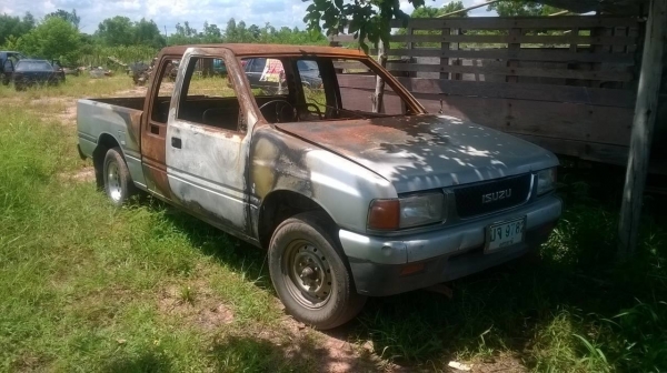 ขายตามสภาพ ISUZU TFR 90 ไฟใหม้ที่หัวเก๋ง เครื่องสตาร์ทติดได้ปกติ คัสซีสวยตลอดเส้น แอร์ พาวเวอร์ครบ ทะเบียนพร้อม