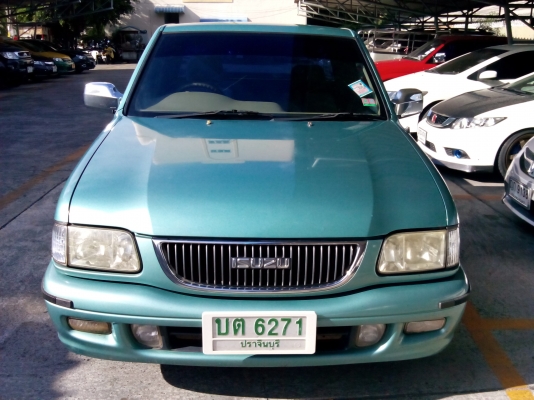 ขาย isuzu dragon power 2.5 slx cab m/t ปี 2000 รุ่นท็อปสุด ไฟฟ้าทั้งคัน หารถสวย ดี คันนี้เลย