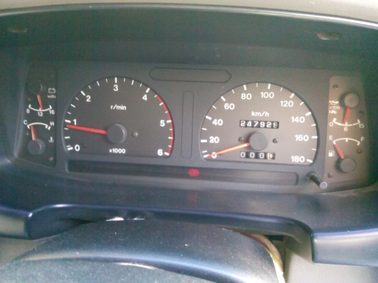 ขาย isuzu dragon power 2.5 slx cab m/t ปี 2000 รุ่นท็อปสุด ไฟฟ้าทั้งคัน หารถสวย ดี คันนี้เลย ลดสุดๆ เหลือ 225000