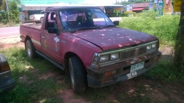 ขายกระบะ NISSAN SD23 ตอนเดียว คัสซีมีปะนิดหน่อย รถใช้งานได้ปกติ ทะเบียนพร้อมครับ