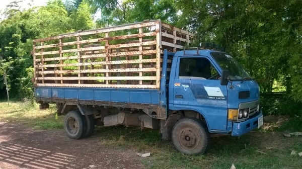 ขาย 6 ล้อ ISUZU KS22 ยกหัวได้ เครื่อง 4BD1 110 แรงม้า คัสซีสวยตลอดเส้น มีคอกเหล็กพร้อมบรรทุก ทะเบียนพร้อมโอนครับ