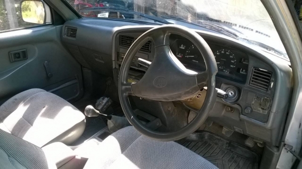 ขาย กระบะไมตี้เอกซ์ ปี 96/2539 เครื่องดี แอร์เย็น คัสซีสวยตลอดเส้น ทะเบียนพร้อมโอนครับ