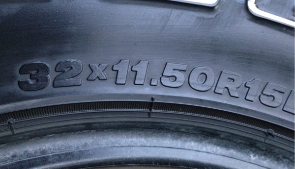 ยาง Mud Bridgestone 32 11.5 R15 เหมาะสำหรับเข้าไร่เข้าสวน ลุยได้อีกนานครับ