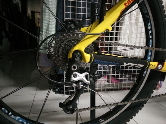 จักรยานเสือภูเขาพร้อมชุดแต่ง xt ทั้งคันสภาพ99.99\% จักรยานเสือภูเขาพร้อมชุดแต่ง xt ทั้งคันสภาพ99.99\%