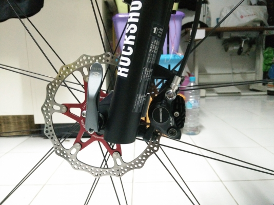 จักรยานเสือภูเขาพร้อมชุดแต่ง xt ทั้งคันสภาพ99.99\% จักรยานเสือภูเขาพร้อมชุดแต่ง xt ทั้งคันสภาพ99.99\%