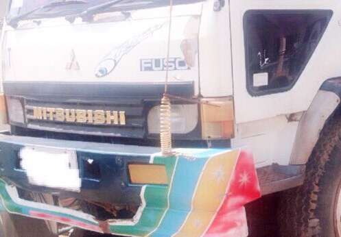 **659,000 บ.ต่อรอง/// เทนเลอร์10ล้อ2เพลา MITSU FUSO-TD 195 หางพับขึ้นรถเกี่ยวข้าว **ขาย เทนเลอร์ MITSU FUSO-TD 195 หลงทีดี 10ล้อ2เพลา หางปลาขนรถเกี่ยวข้าว พร้อมใช้ ราคาเบา MITSUBISHI FN527M-TD3958 6D16-195HP 10SPEED ปี39 เครื่องเดิม เกียร์เดิม เครื่องดี แ