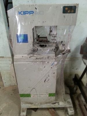 เครื่องสกรีน pad printer