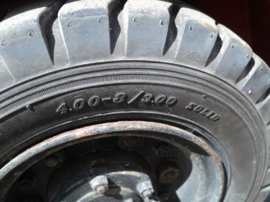 โฟล์คลิฟท์ไฟฟ้า ราคาถูก นำเข้าญี่ปุ่น ใช้งานดีมาก