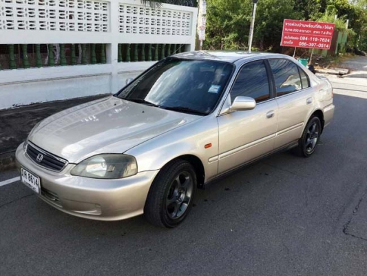 ขายสด / รับเทิร์น Honda civic minor change ปี 99 ไฟท้ายข้าวโพด - เครื่อง d16y8 vtec 1600 cc. เเน่นๆเลย - เกียร์ออโต้ เปลี่ยนนิ่มๆ - ช่วงล่างเงียบกริบ - ภายในไม่ขาด ไม่แตกหัก สะอาดเรียบร้อย - เซ็นทรัลล็อค กระจกไฟฟ้า ปรับและพับไฟฟ้า  - แอร์หนาว จอดกลางแดดยั