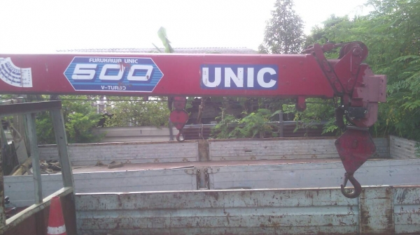 Isuzu FTR11NYK/ 6 สูบ 175 แรง ติดเครน 3.5 ตัน พร้อมใช้