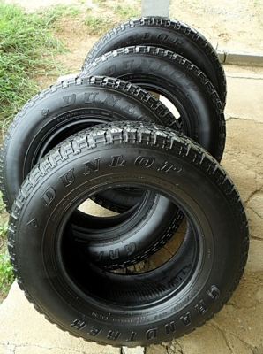 ยางกระบะขอบ15 ดันล็อป235-70-R15ลงพื้นปี12 (4เส้น 2,400บ) ยางกระบะขอบ15 ดันล็อป235-70-R15ลงพื้นปี12 (4เส้น 2,400บ)