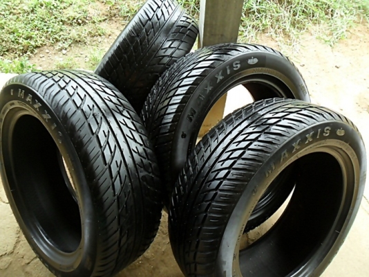 ยางขอบ17  Maxxis225-55-R17ลงพื้นปี12 (4เส้น2,200บ)ดอกเพียบ
